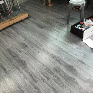 Self Adhesive Floor Planks, Self Adhesive Vinyl Wood Effect Floor Tiles