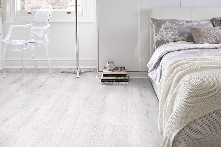 8mm Laminate Flooring White Oak - Free Delivery
