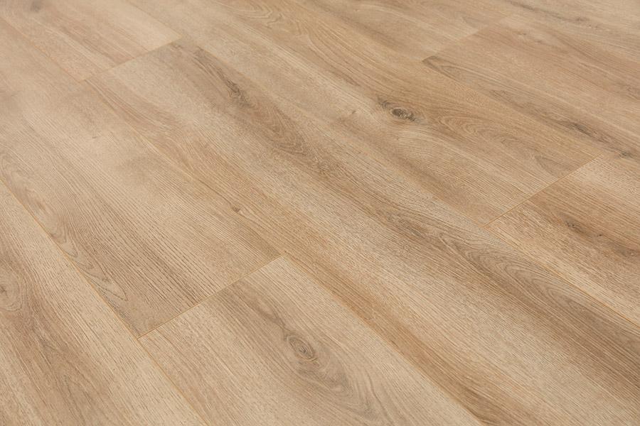 7mm Laminate Flooring Summer Natural Oak - Free Delivery